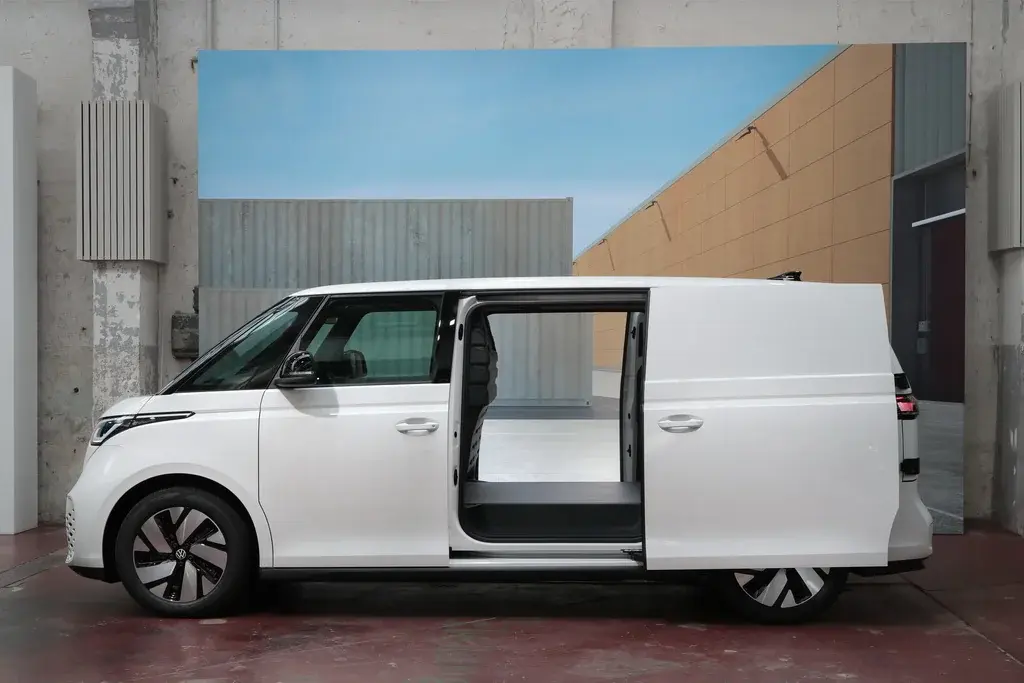 Volkswagen ID Buzz Cargo новая модификация